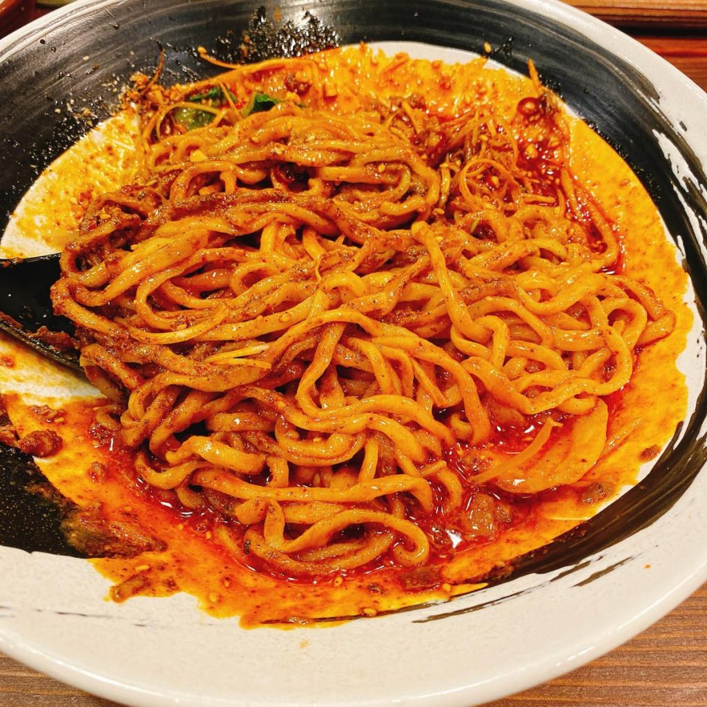 赤い鯨_汁なし担々麺