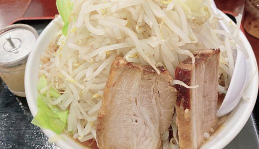 横浜「甍」のてっぺんラーメンはチョモランマのような野菜盛りがオススメ