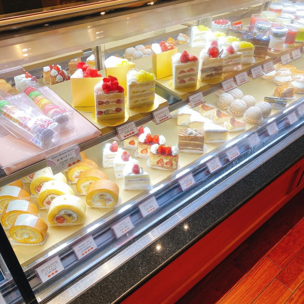パティスリー SATSUKIで超高級ショートケーキ 13