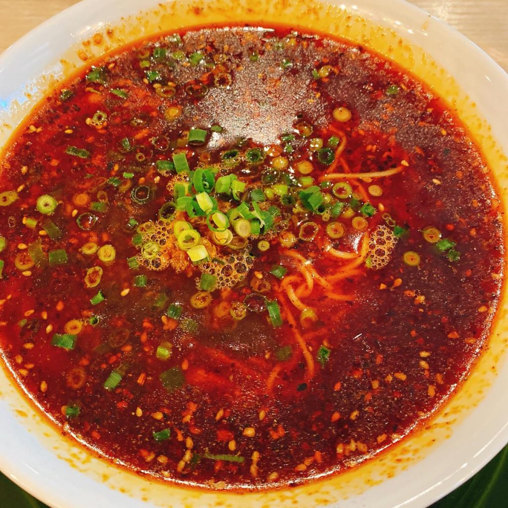 赤坂「トゥーランドット臥龍居」が一時的にラーメン店に 10 臥龍居_担々麺
