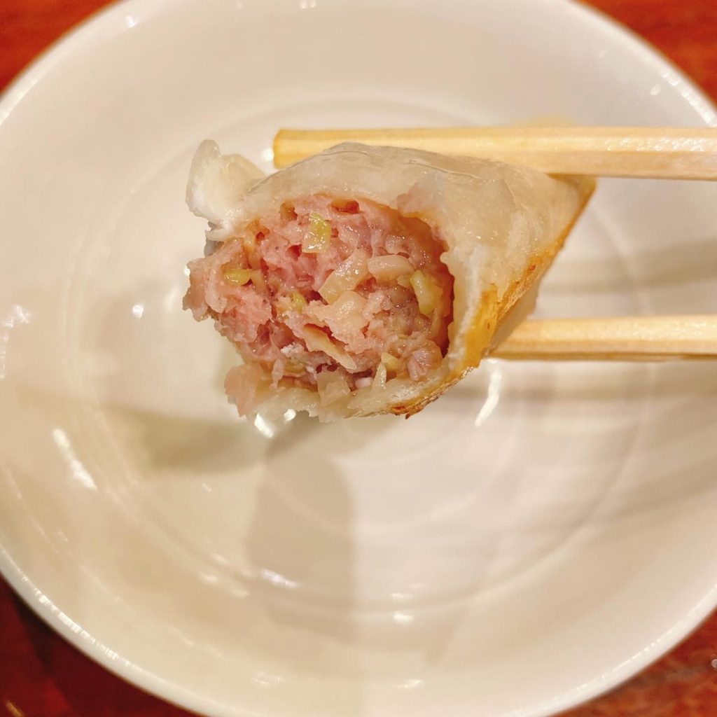 赤坂、元祖スーラータンメンの「榮林」の豚肉あんかけ焼きそば 10 榮林_餃子