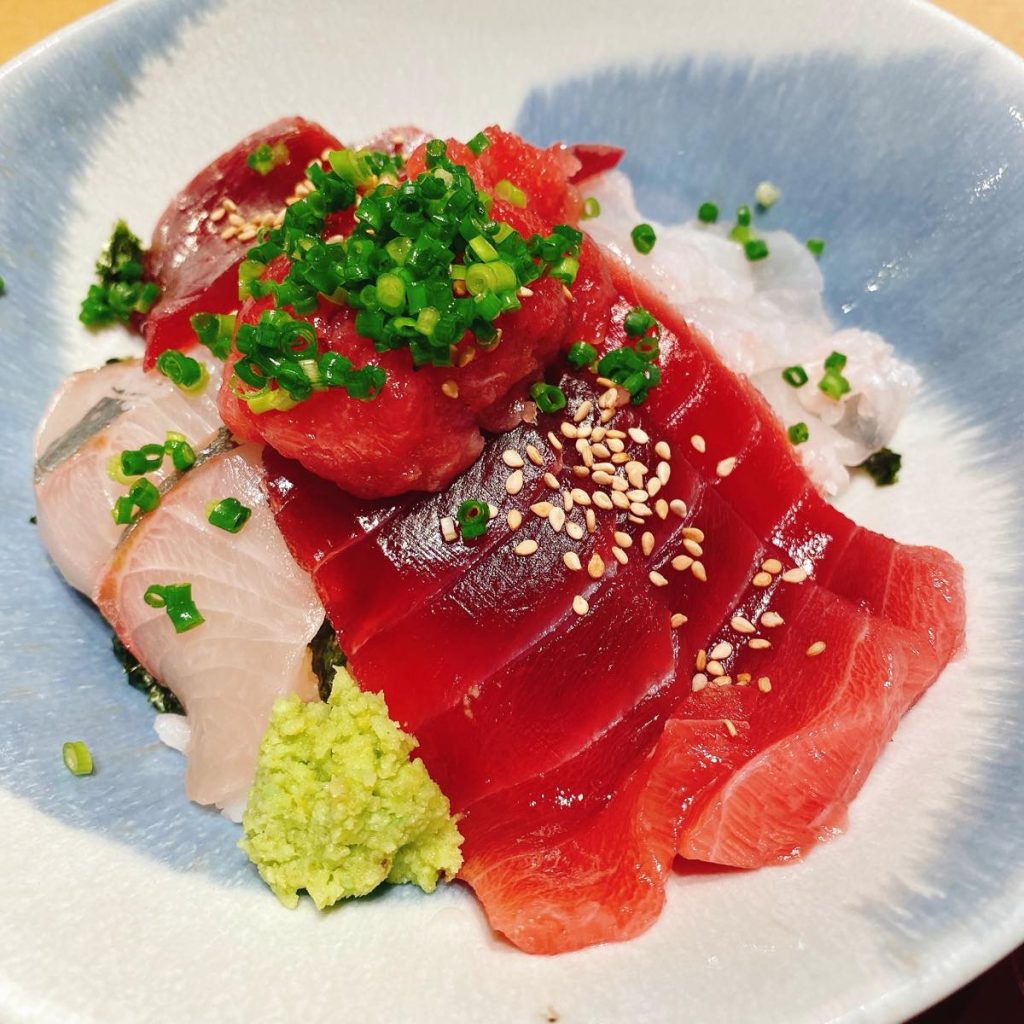 六本木ヒルズで稲庭うどん「麻布久徳」 8 久徳_海鮮丼セット