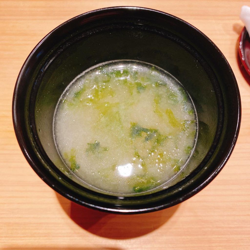 六本木ヒルズの高級鮨店「鮨みつ川」の平日限定ランチ 15 鮨みつ川_味噌汁