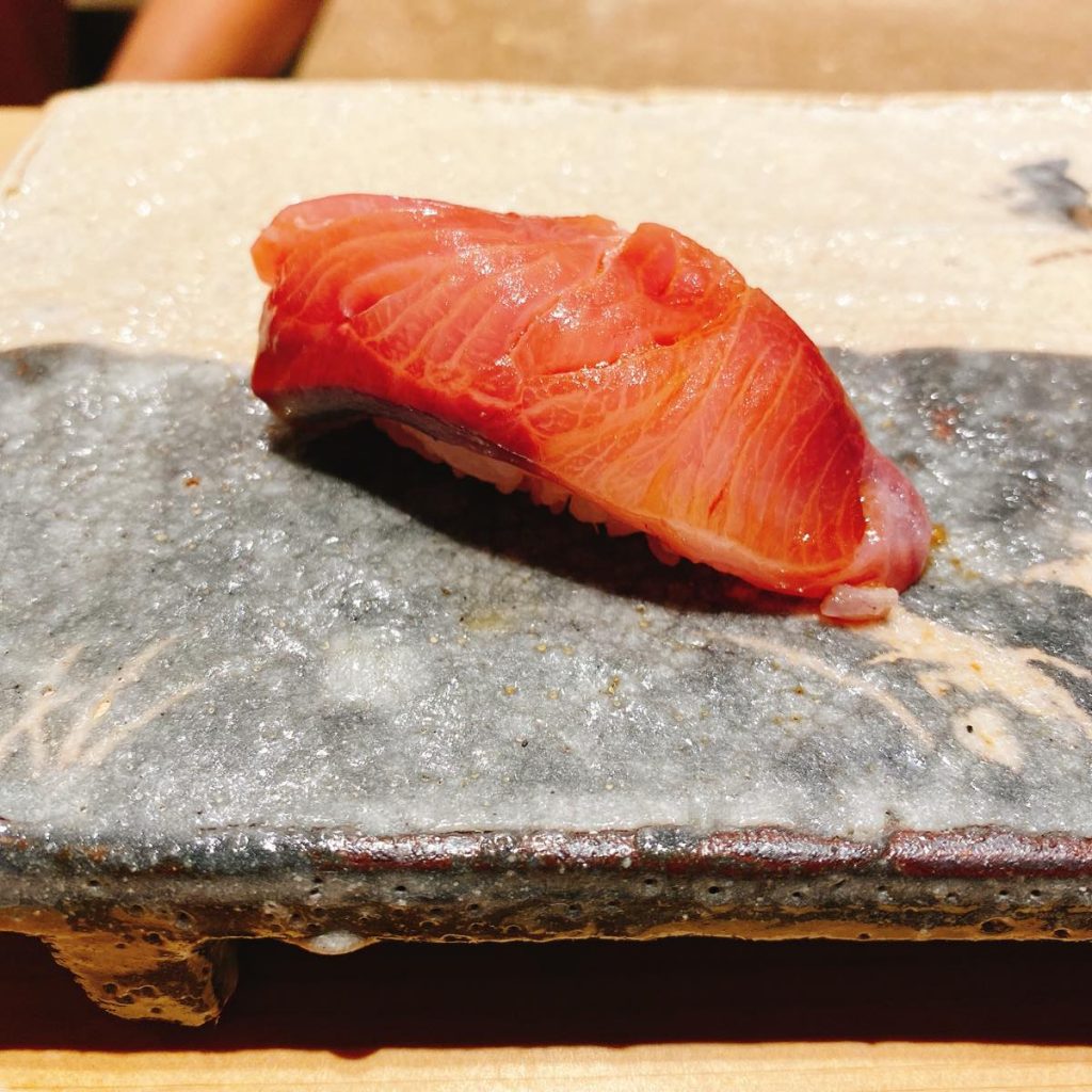 六本木ヒルズの高級鮨店「鮨みつ川」の平日限定ランチ 10 鮨みつ川_ぶり