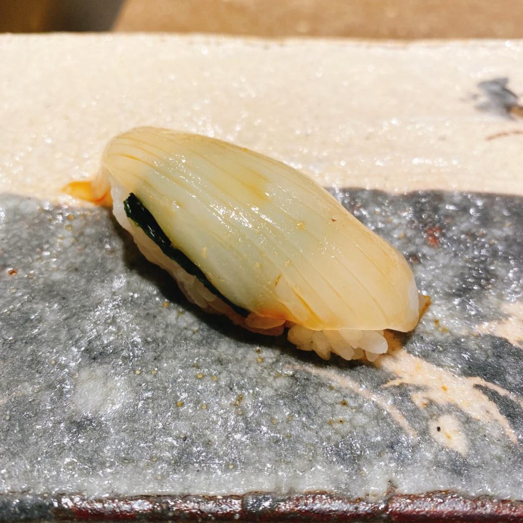 六本木ヒルズの高級鮨店「鮨みつ川」の平日限定ランチ 9 鮨みつ川_いか