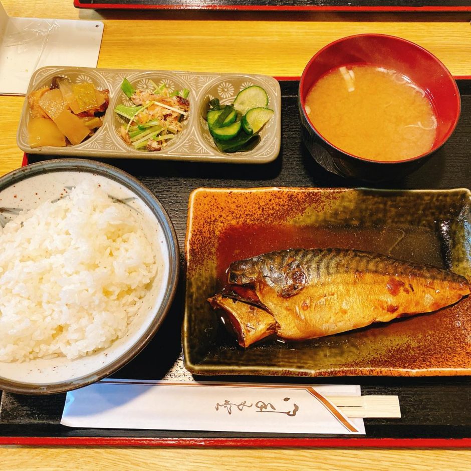 赤べこ_さばの味噌煮