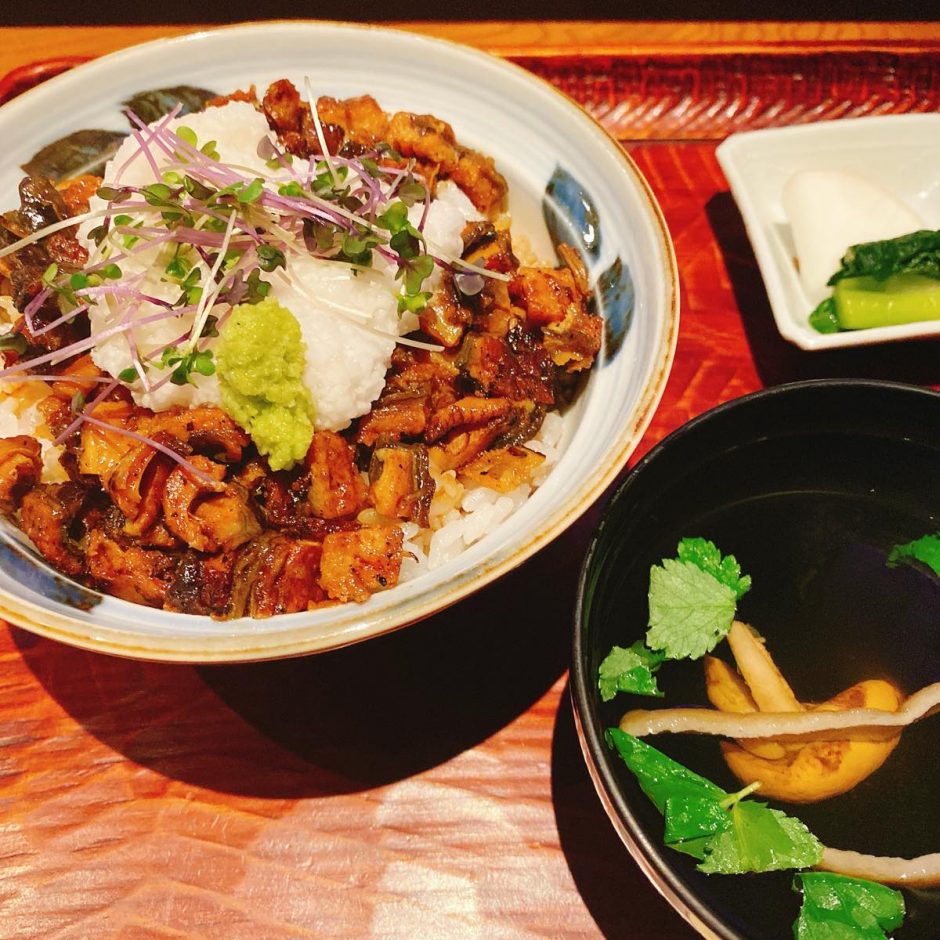 黒長堂_鰻刻み丼