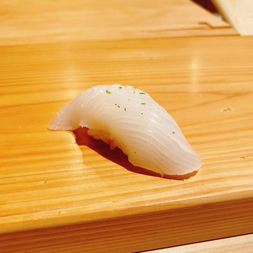 今年最後は最高の寿司で締め「すし通」 11 すし通_いか