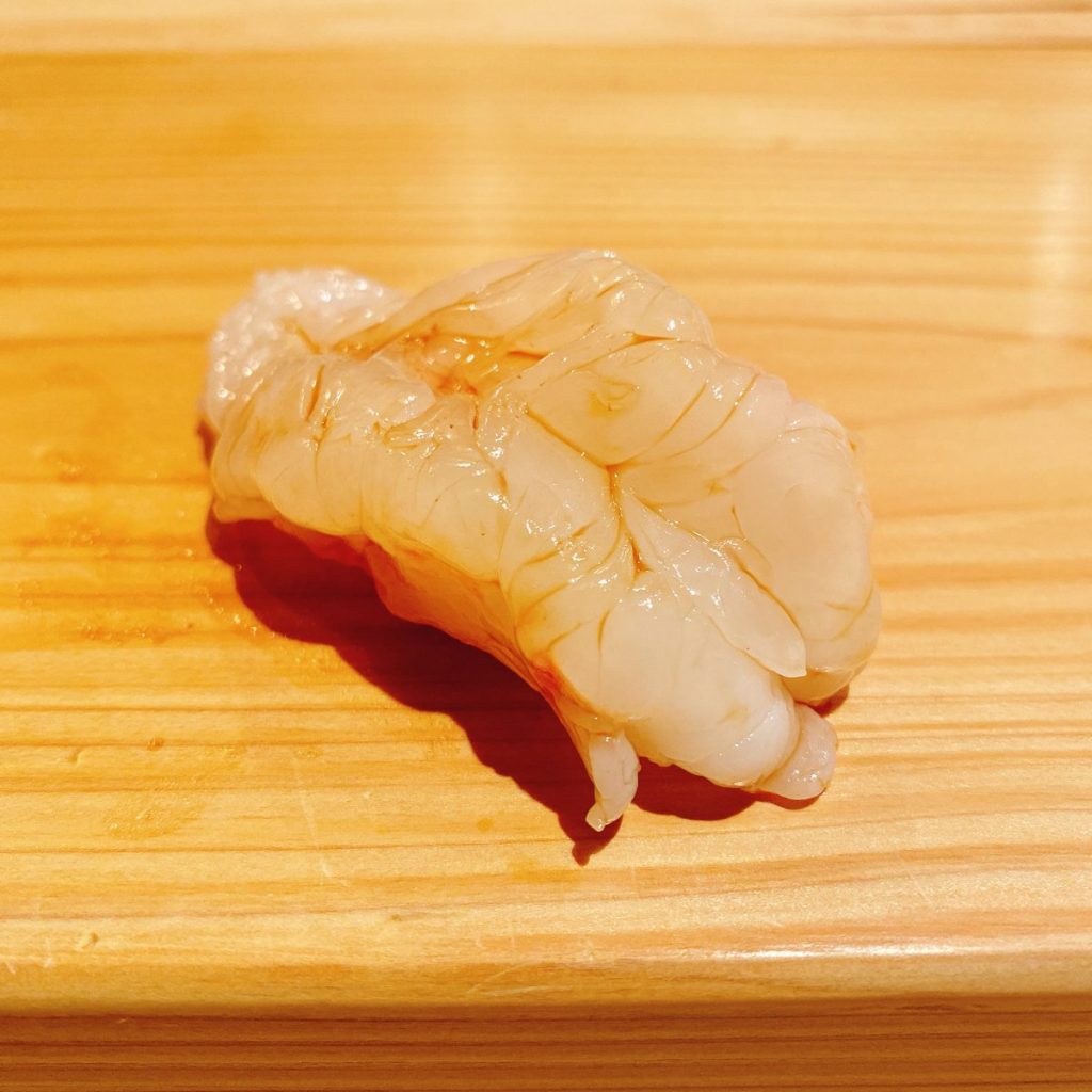 今年最後は最高の寿司で締め「すし通」 10 すし通_ボタンエビ