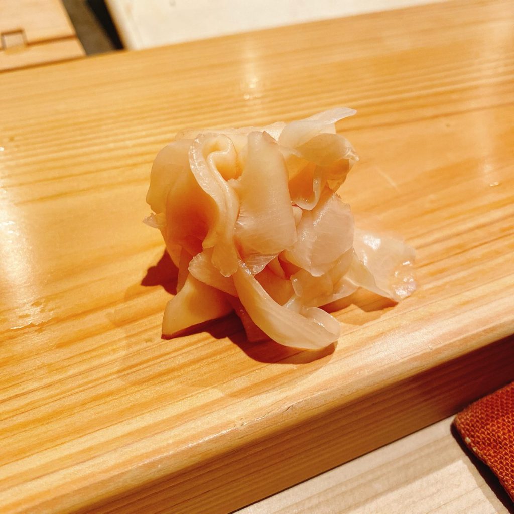 今年最後は最高の寿司で締め「すし通」 8 すし通_ガリ