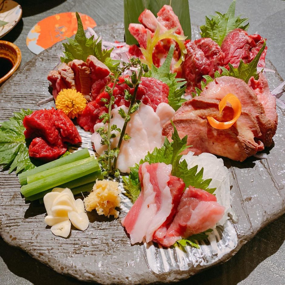 馬かばい_馬刺し
