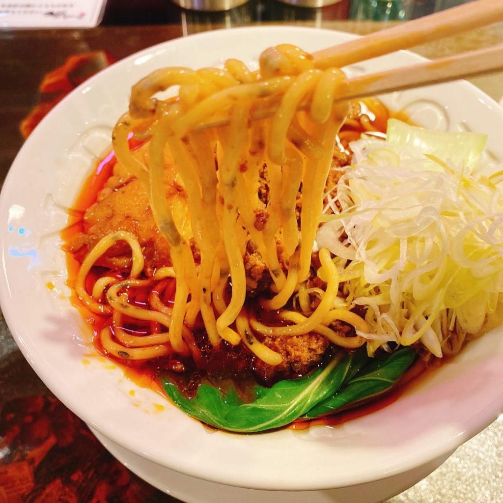 人類みな麺類red_担々麺