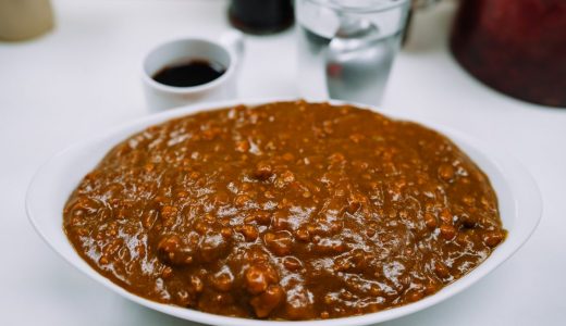 神田の安くて旨いカレー店「まんてん」