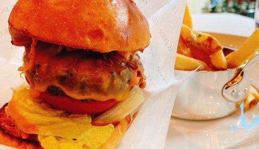 六本木グランドハイアット「The Oak Door」でバーガー