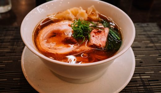 護国寺の淡麗醤油ラーメン「MENSHO」
