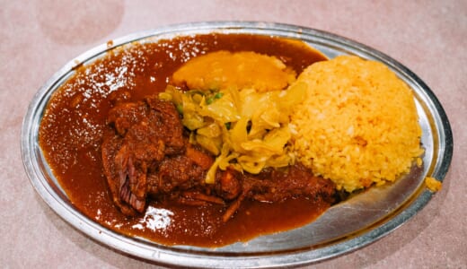 タモリカレーで使うインデラ缶はこのお店だったのか「ナイルレストラン」
