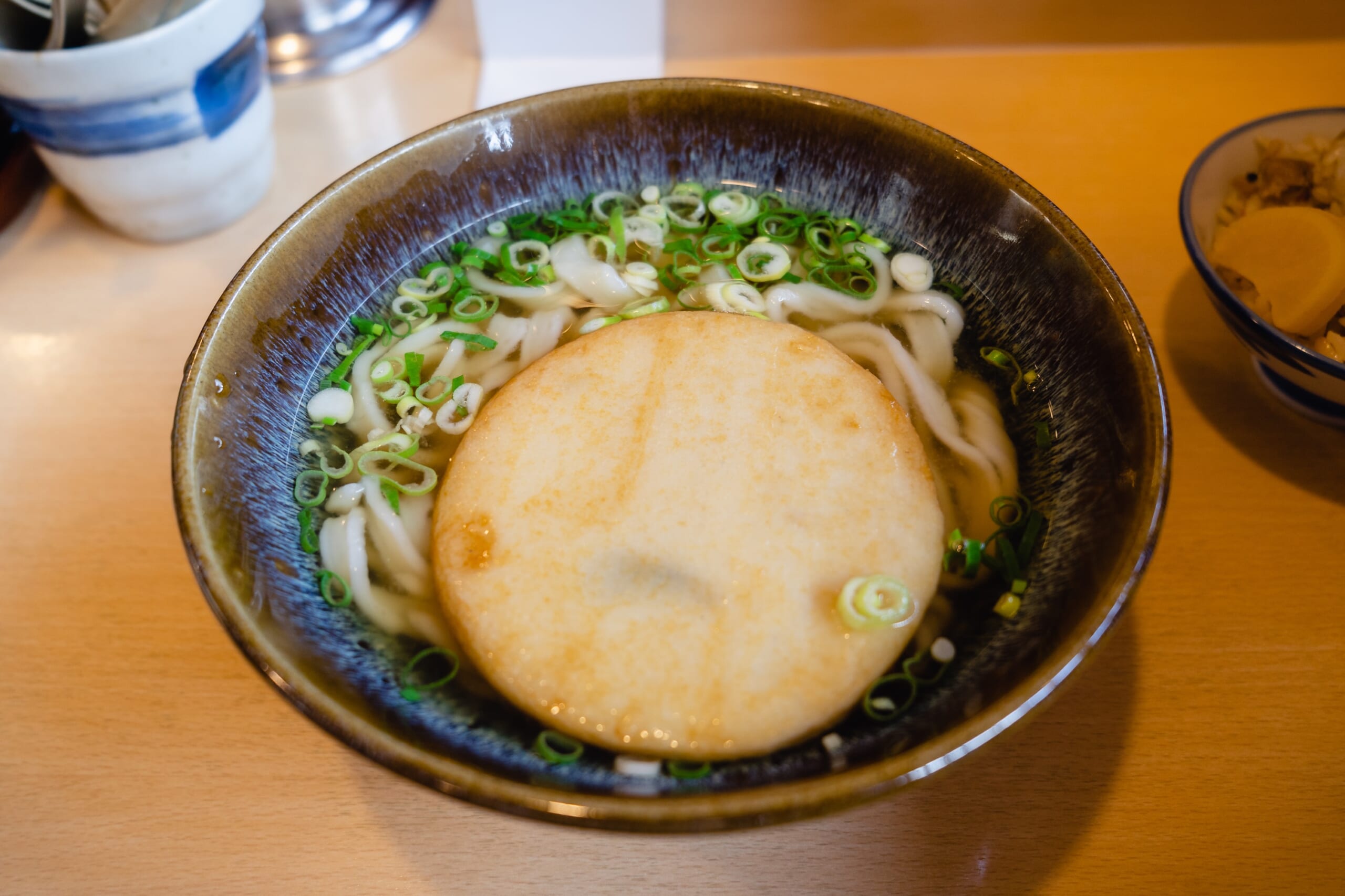 博多のやわやわうどんを堪能「葉隠うどん」 10