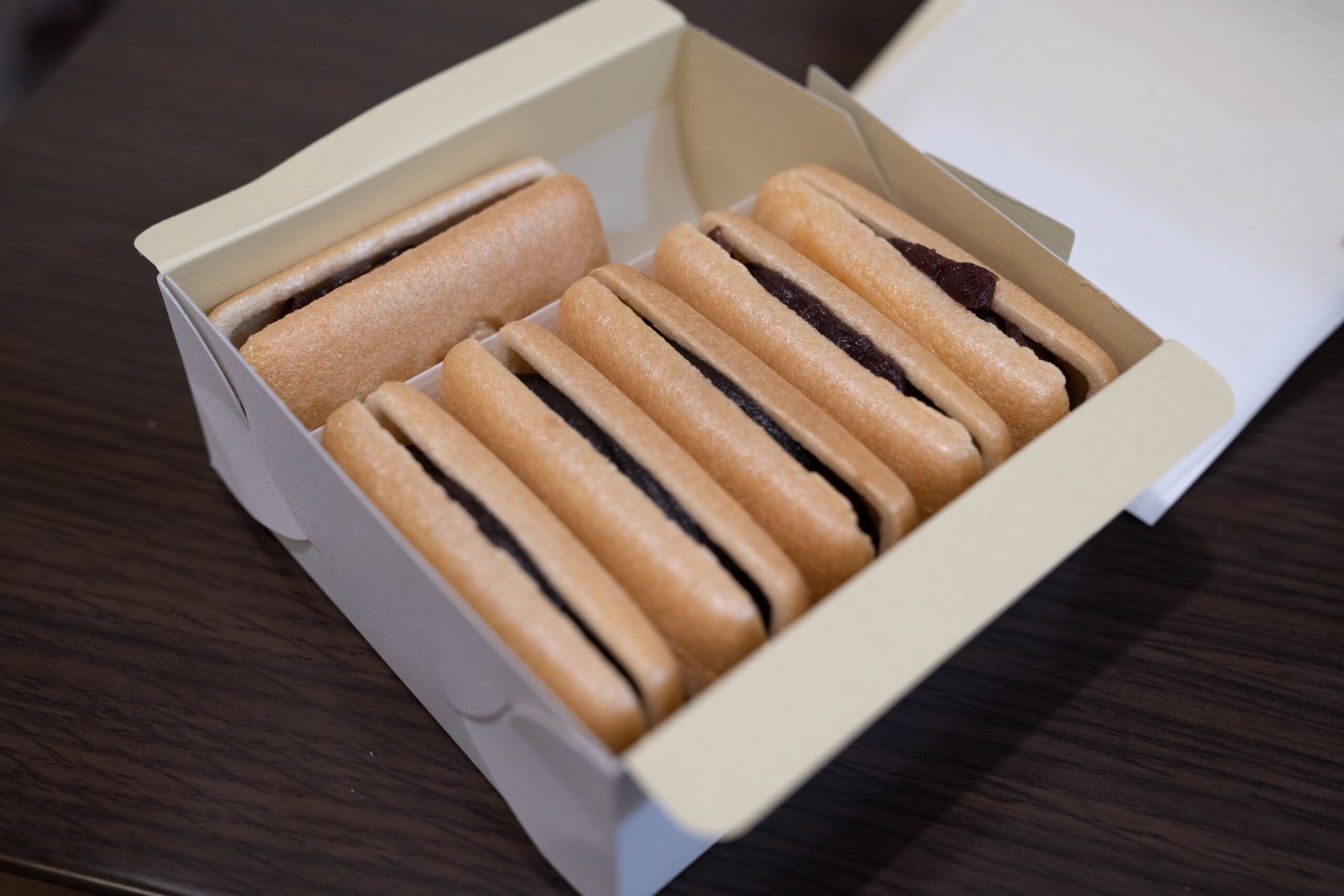 日本橋、いつも売り切れの「うさぎや」でどら焼き買えた! 11