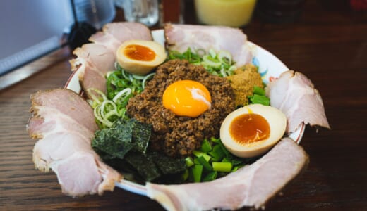 方南町のとんこつラーメン屋で台湾まぜそば「濃厚ラーメン かなや」