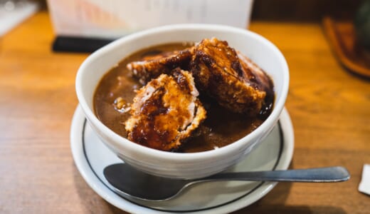 新宿、カツカレー丼ならぬ”とん丼”「王ろじ」