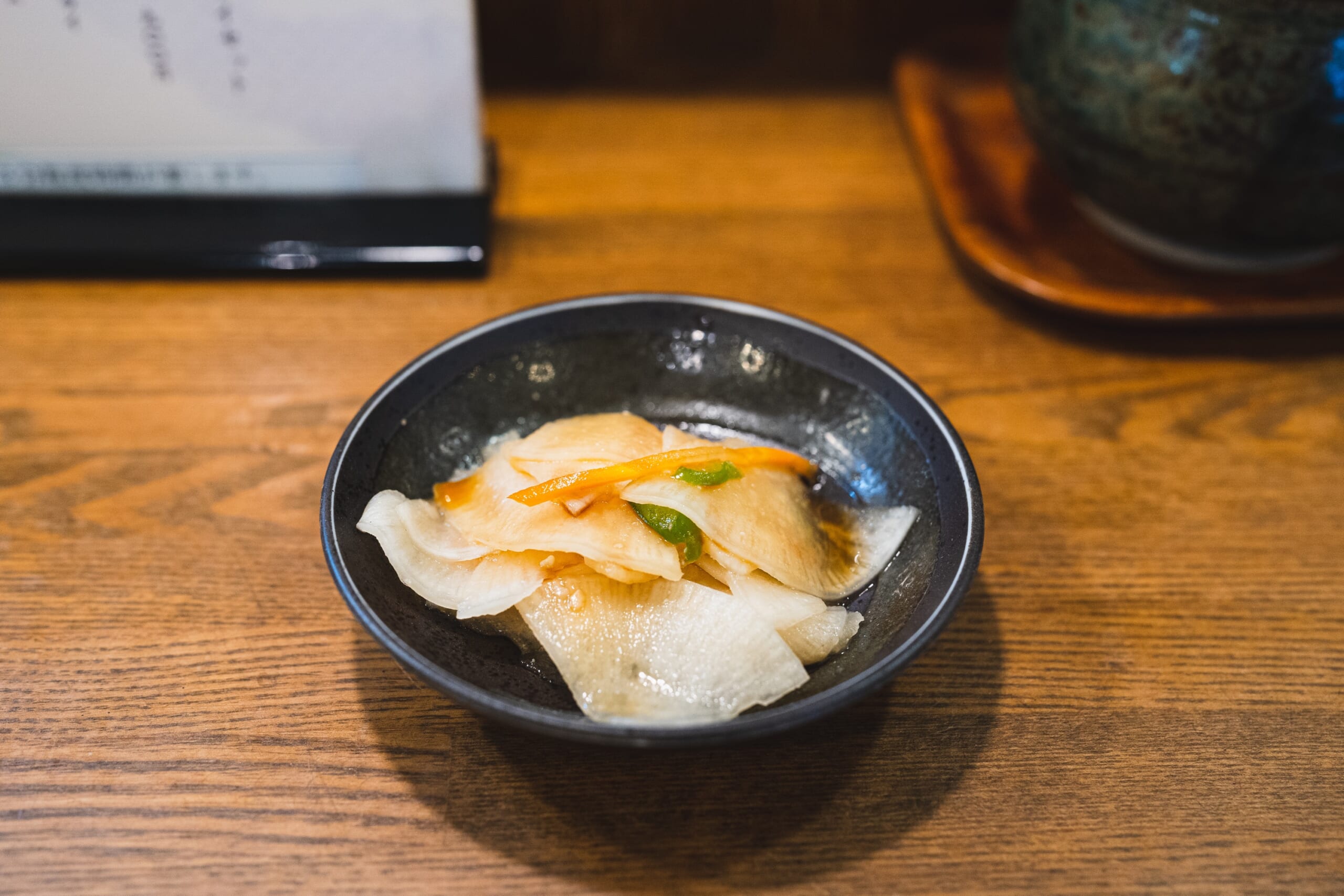 新宿、カツカレー丼ならぬ"とん丼"「王ろじ」 15