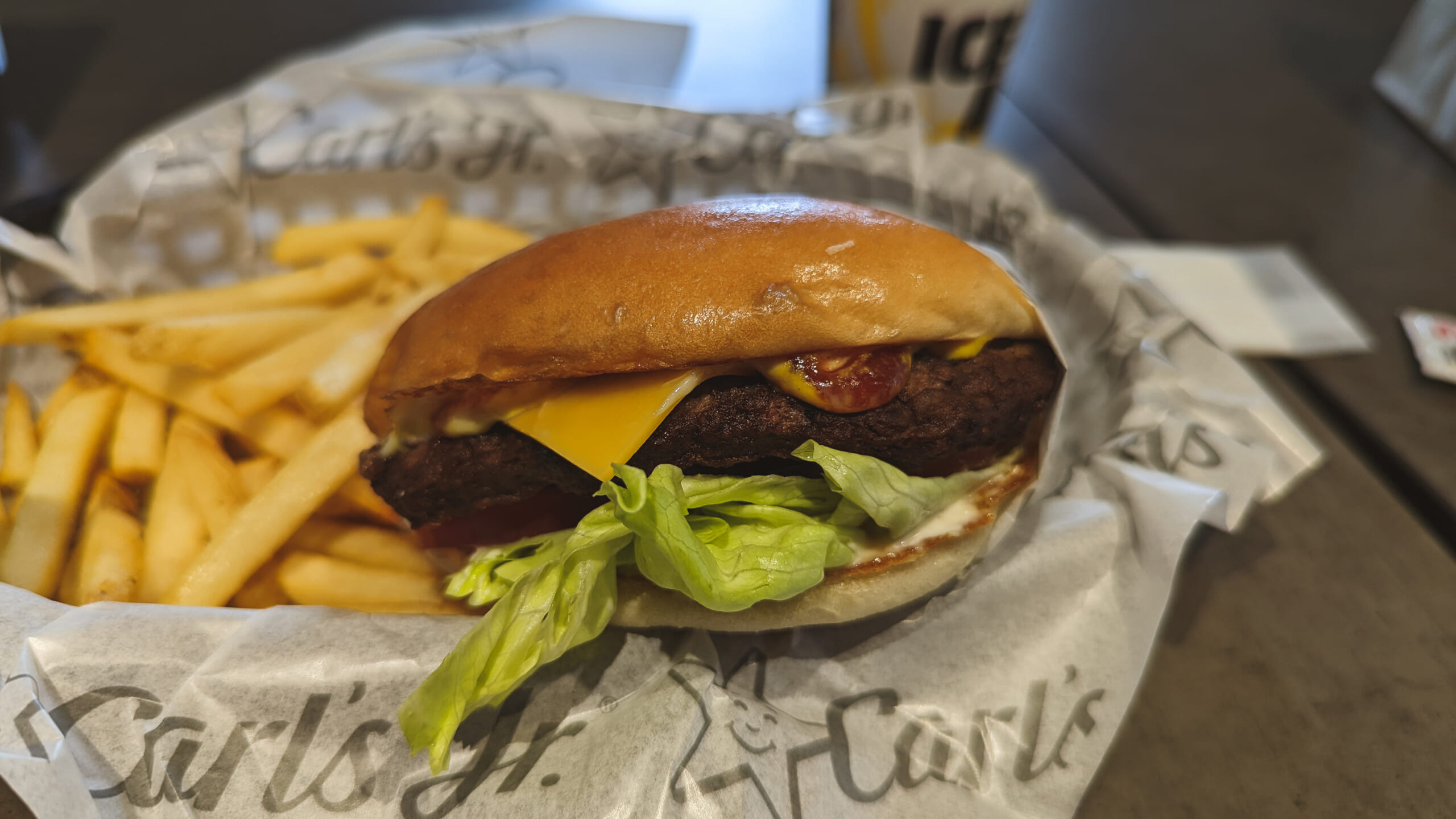 麻布十番のNewハンバーガー「Carl's Jr.」 | 二日酔い飯