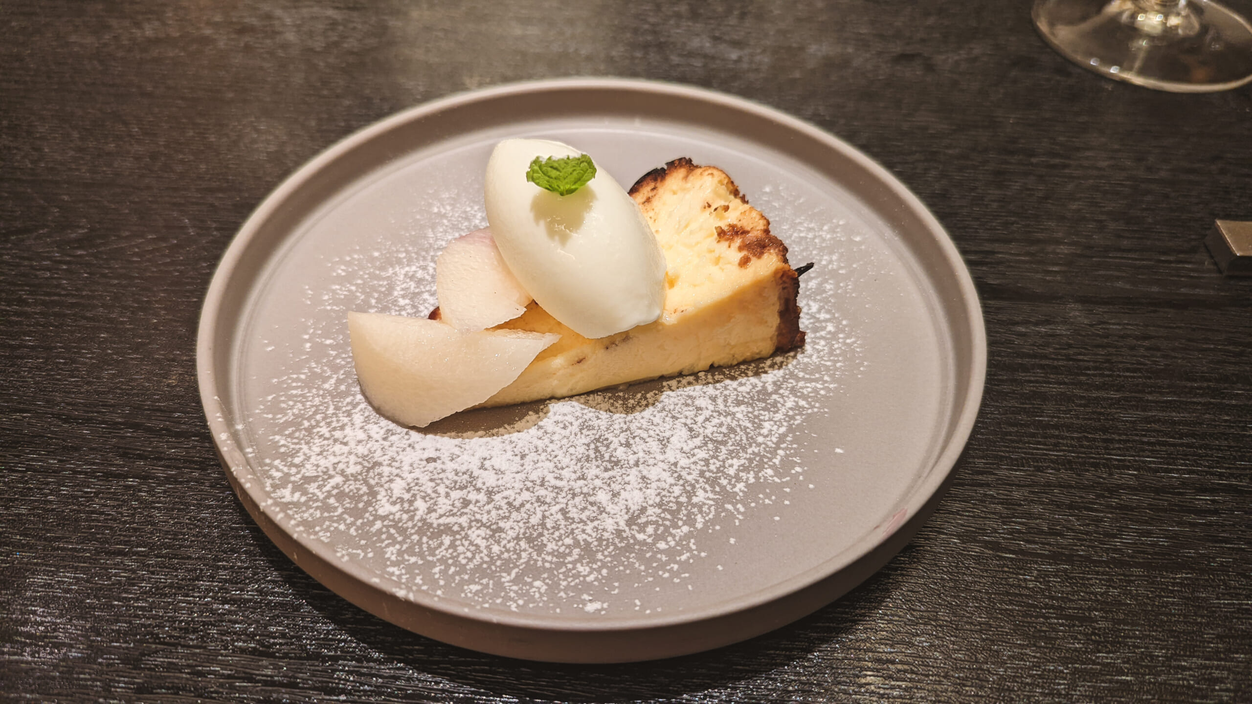 六本木の隠れ家的スペイン料理「フェルミンチョ」 15