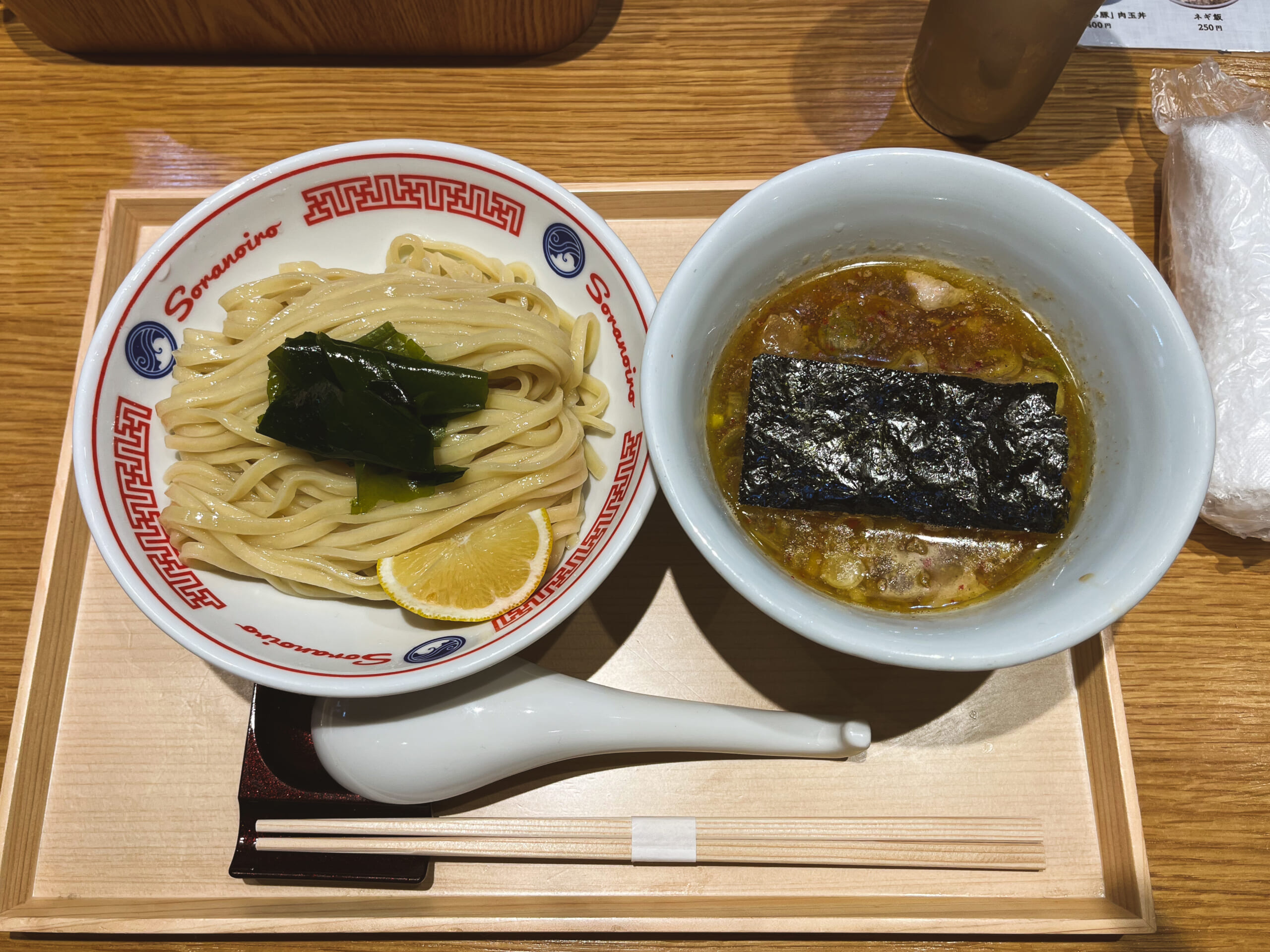 麹町の有名ラーメン店「ソラノイロ ARTISAN NOODLES」のつけ麺 10