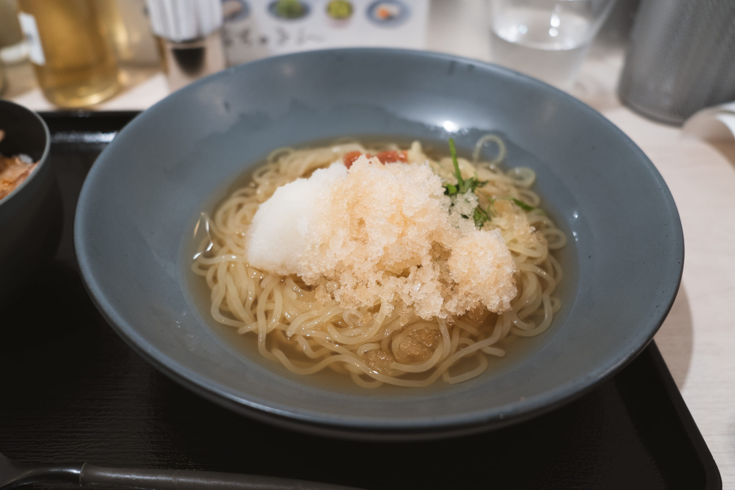 赤坂見附「ちゅるん」: オシャレ空間で味わう極上冷麺! 8