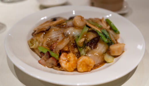 南国酒家でランチ、五目具沢山あんかけ焼きそばセットを試してみた