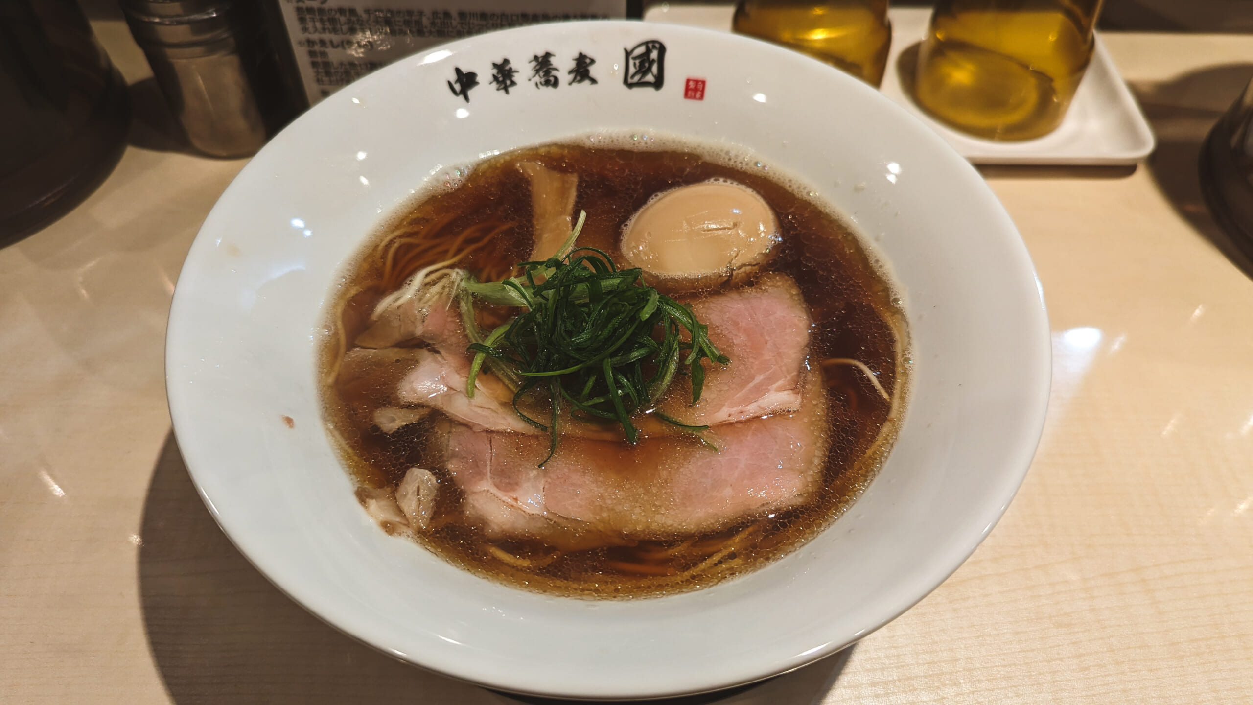 二日酔いにも優しい!赤坂「中華蕎麦 國」の醤油煮干しそば 8