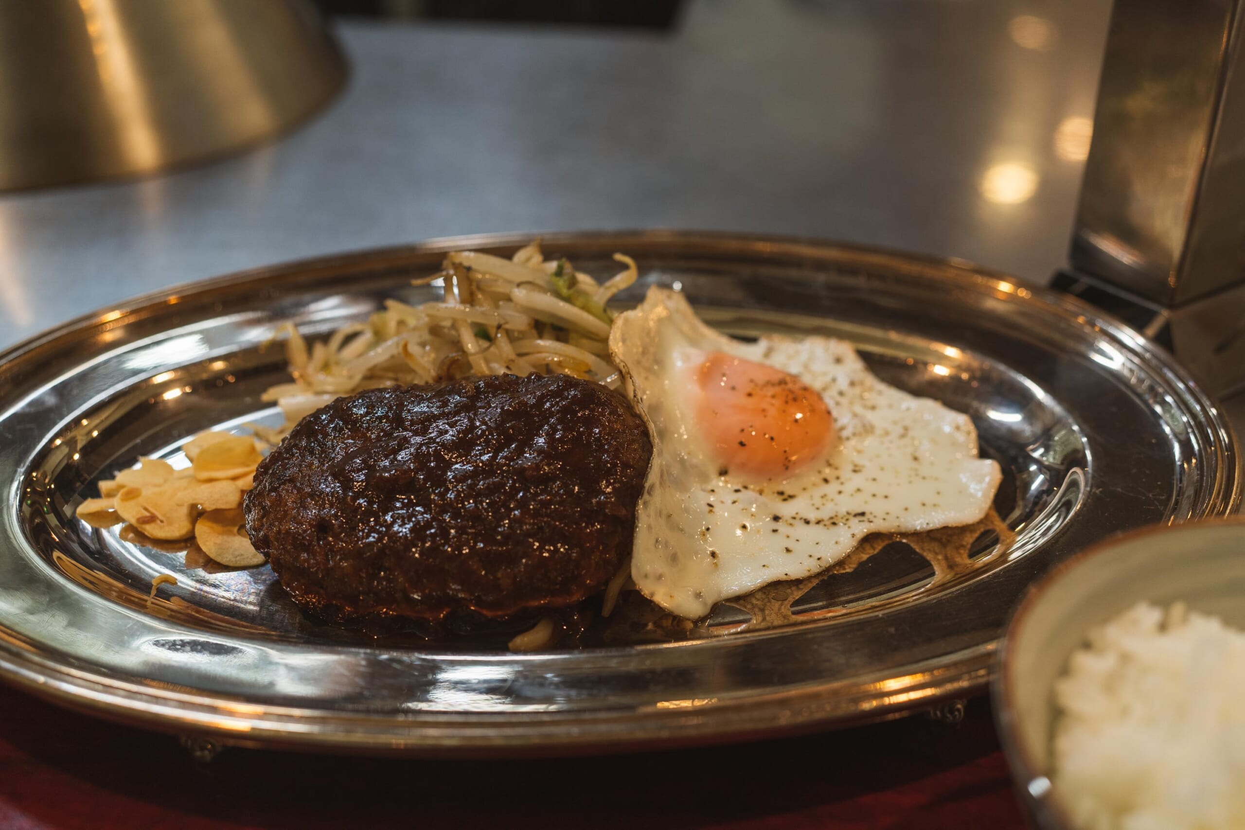 赤坂で見つけた秘宝!「大澤」の絶品和牛ハンバーグランチ 9