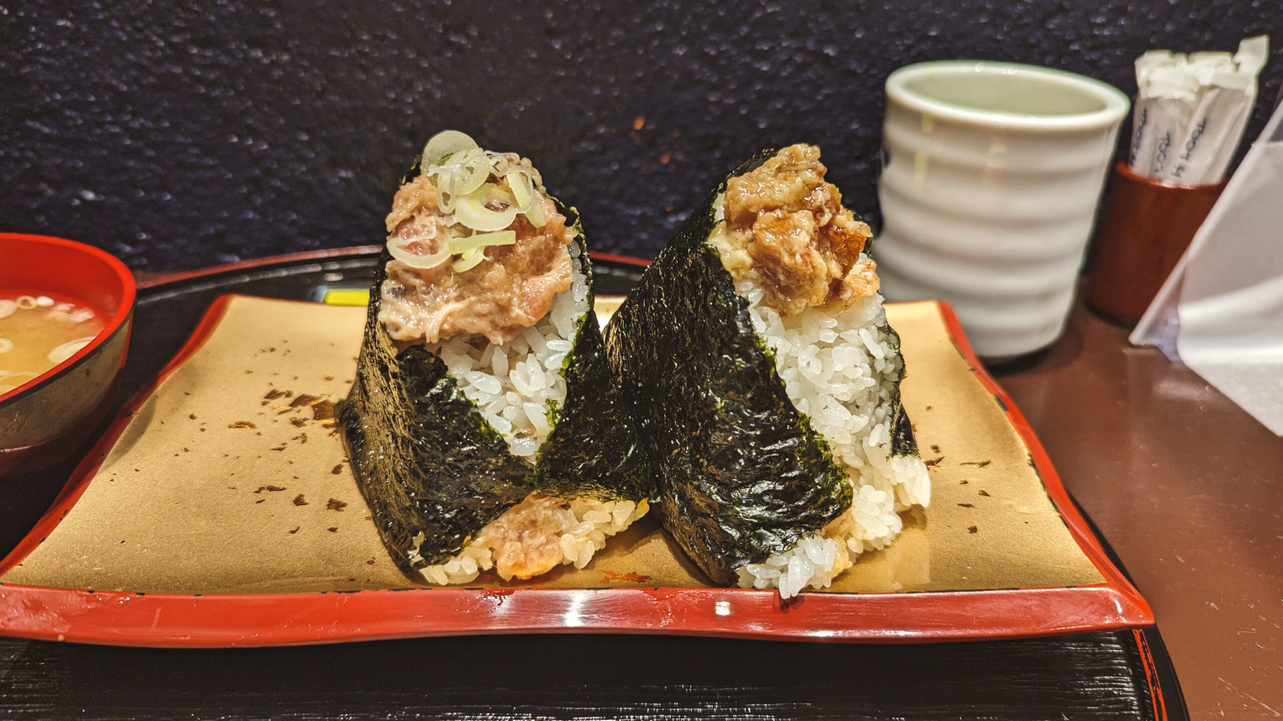 赤坂おにぎり「こんが」全種類食べたから美味しかった味とイートインで快適な席を紹介! 16