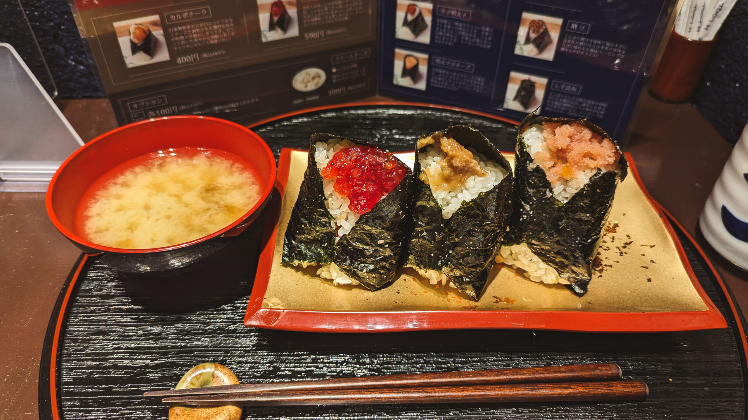 赤坂おにぎり「こんが」全種類食べたから美味しかった味とイートインで快適な席を紹介! 8