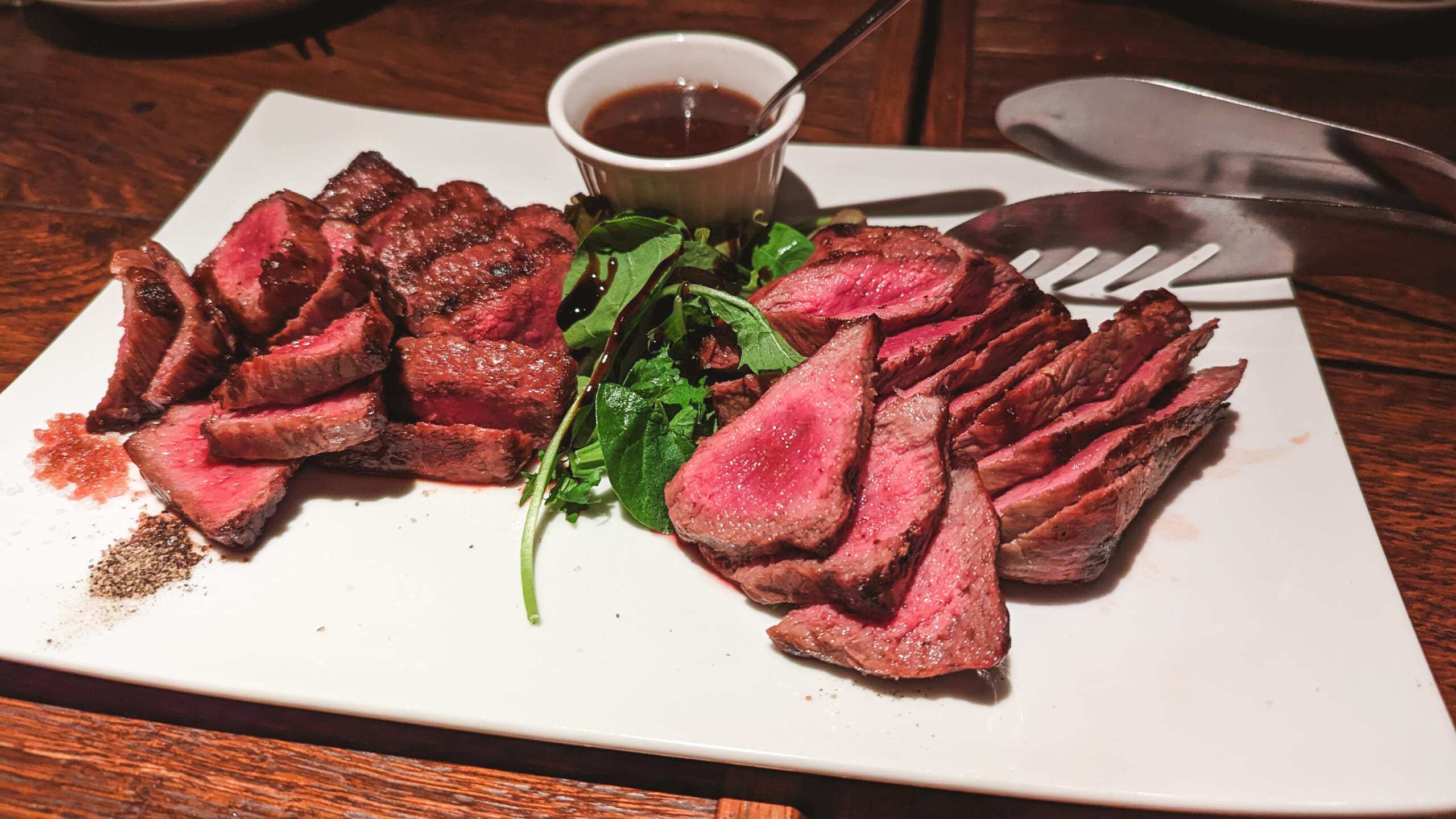 六本木の「Asador El Cielo」で石垣牛食べ比べ!飲み放題付きのリーズナブルな飲み会 10