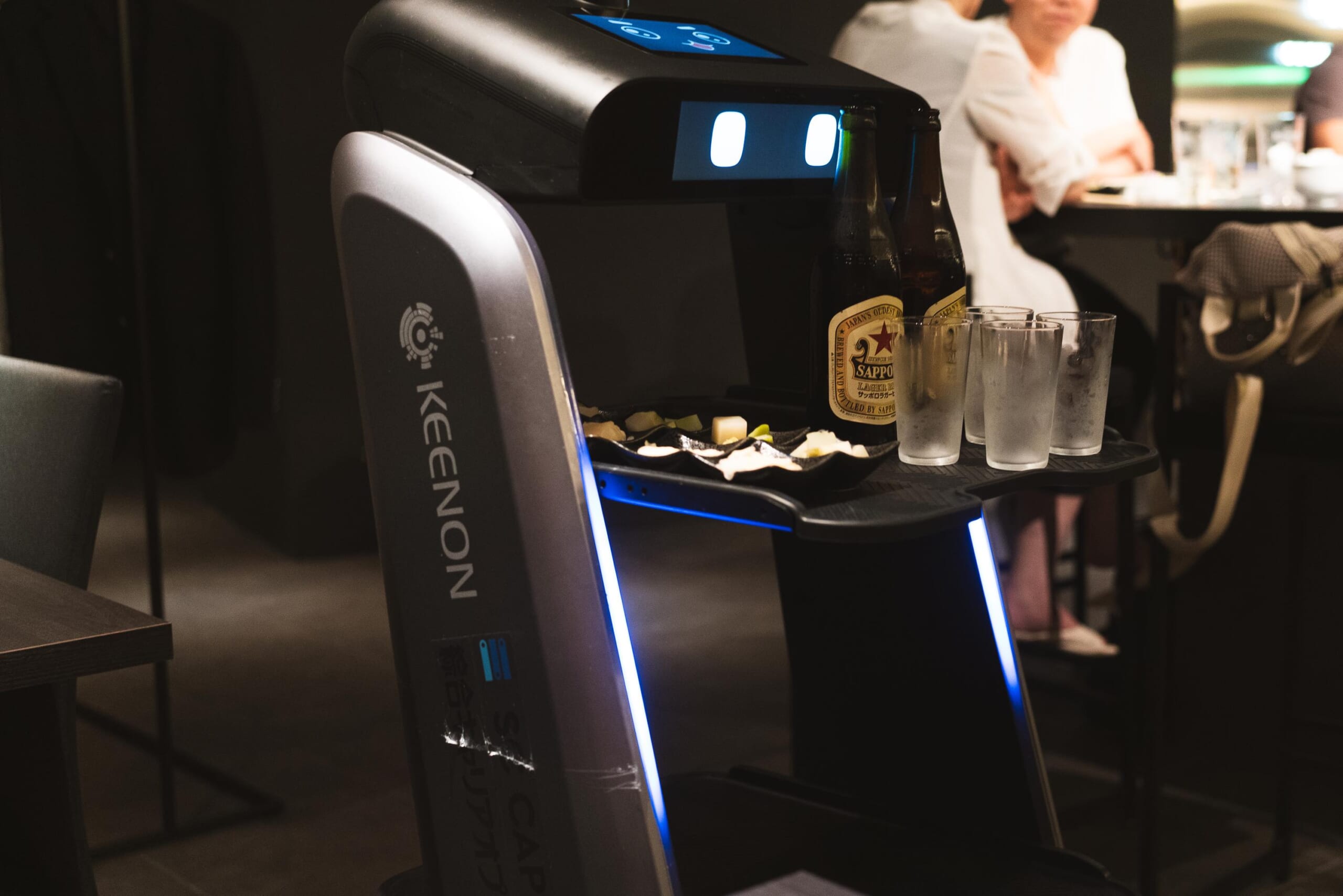 近未来スタイル!ロボットと共に味わう、本格寿司「鮨6」 7