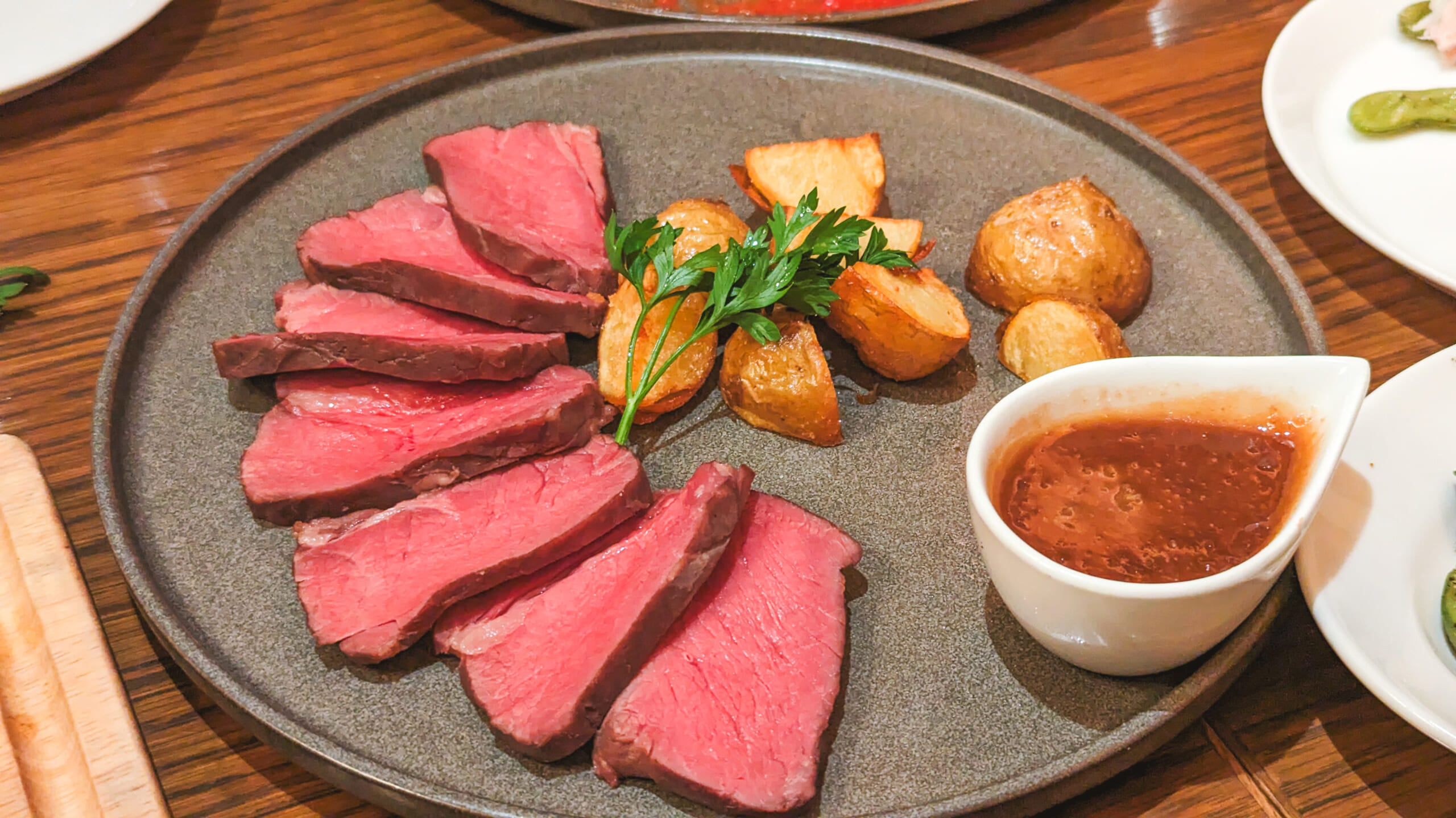肉好きのための「ルコックロティ」: 池袋のクラフトビールと肉の饗宴。 19