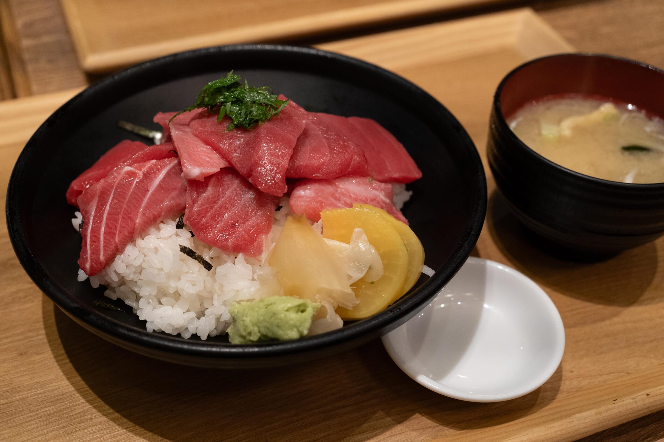 1400円でマグロの極み!「魚屋のマグロ食堂 オートロキッチン」の上鉄火丼レビュー。 10
