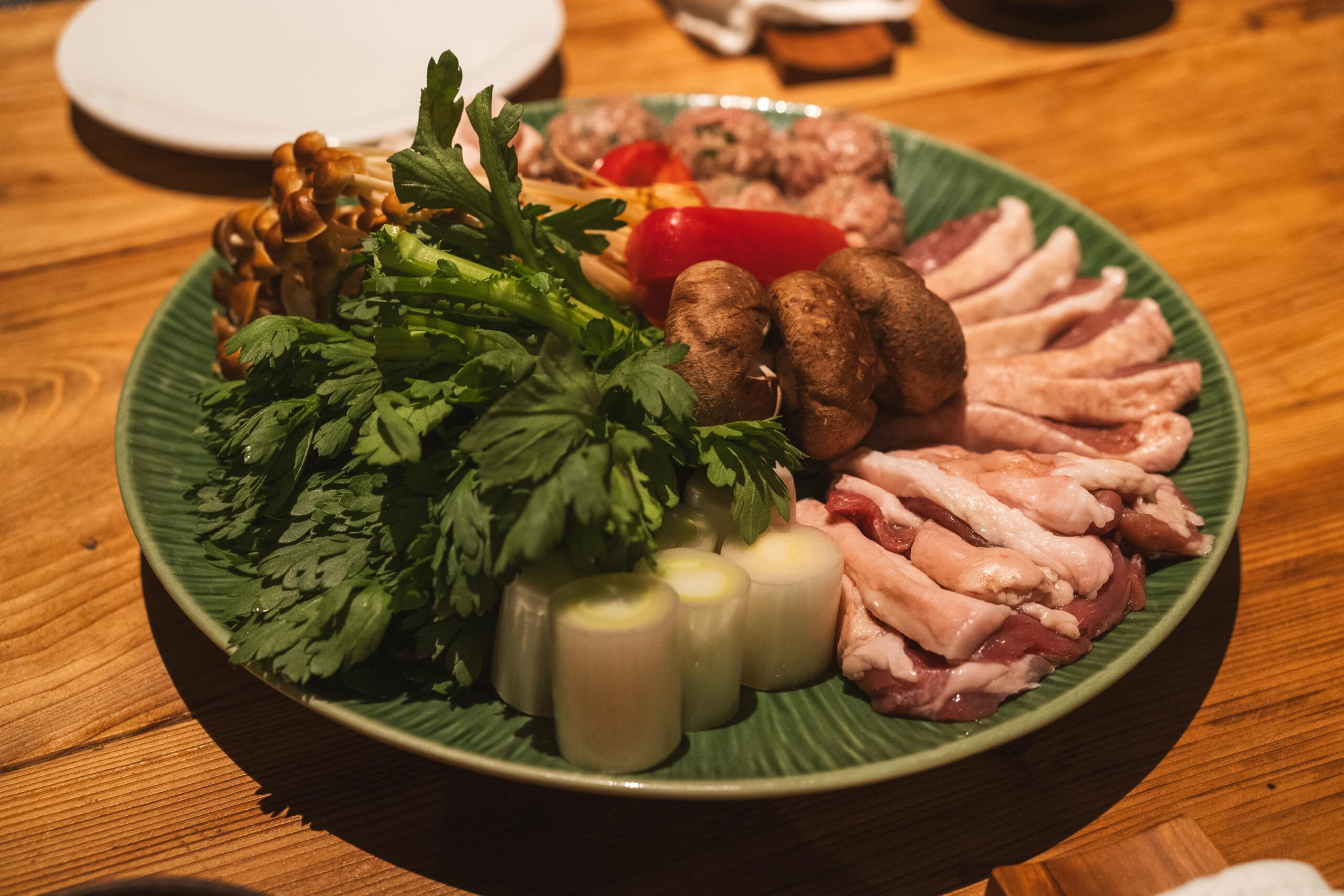 【衝撃】鴨肉がこんなに旨いとは!「無鴨黒」の鴨すきコースとワインのマリアージュ 16