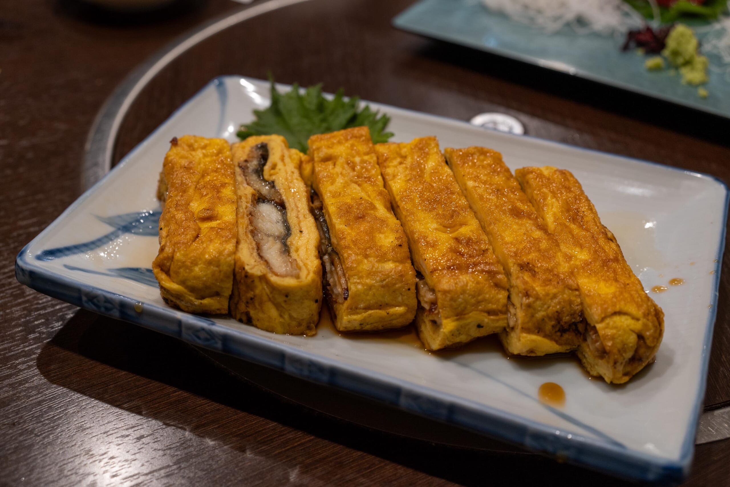 麻布十番の夜を彩る、志村けんが愛した『麻布しき』で鰻飲み 13