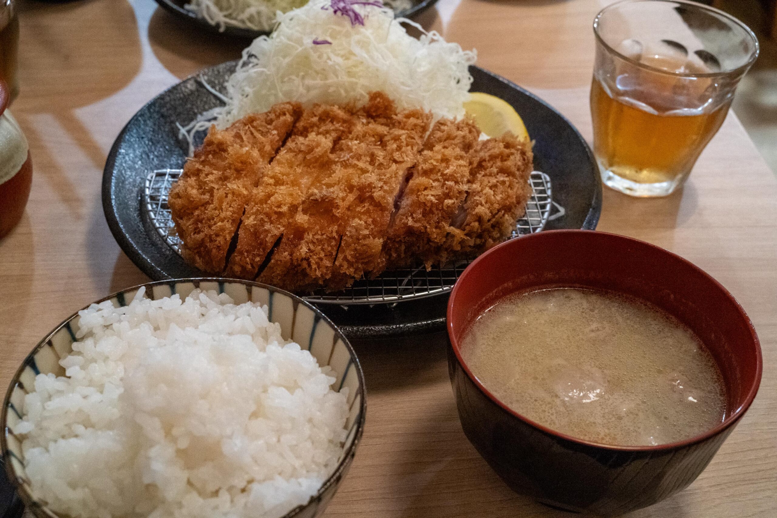 【赤坂で話題沸騰!】あのとんかつ檍が赤坂店をオープン!特ロースかつ定食をレビュー 9