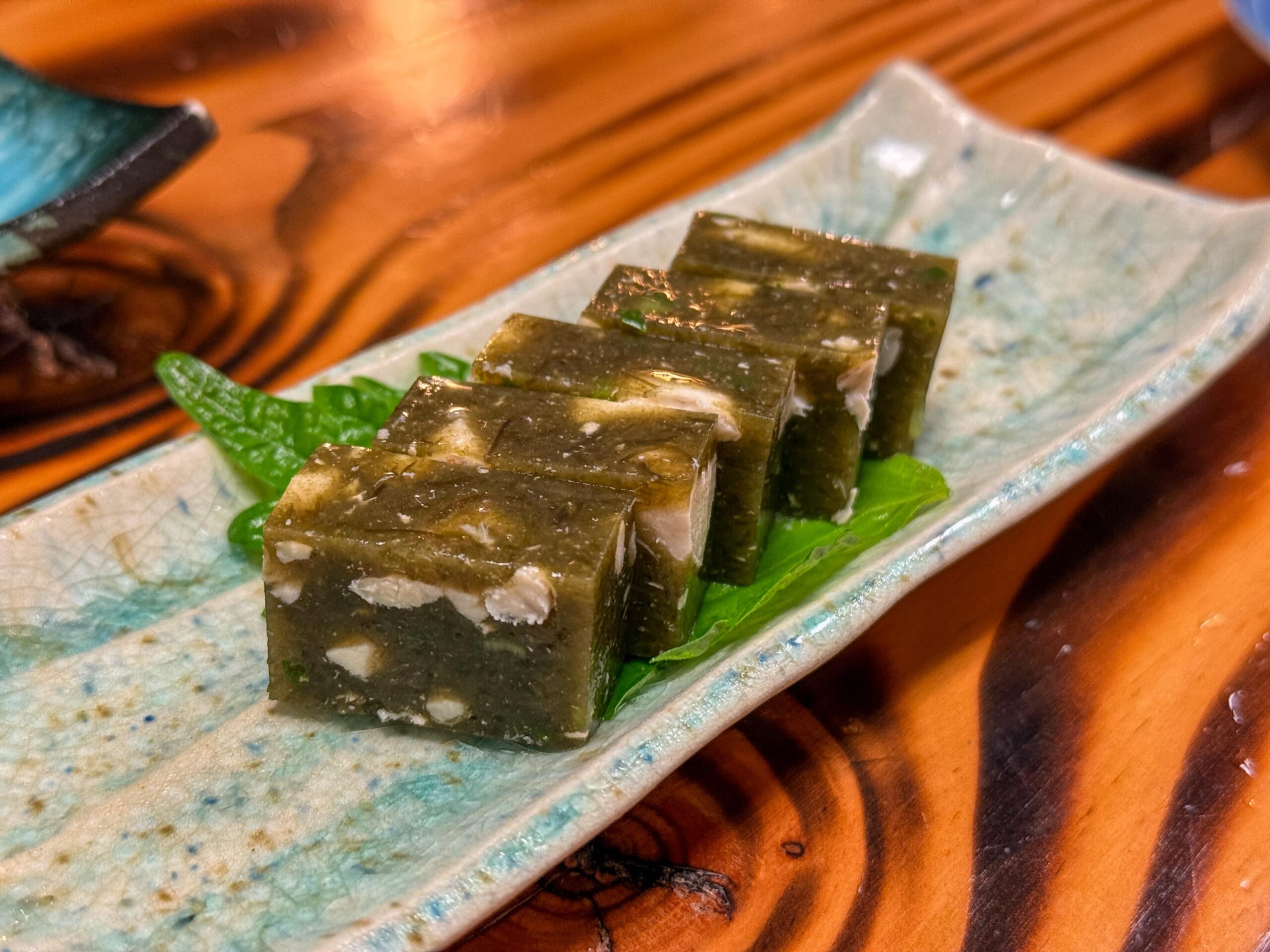 八丈島グルメの決定版!予約必須の「梁山泊」で島料理を堪能! 10