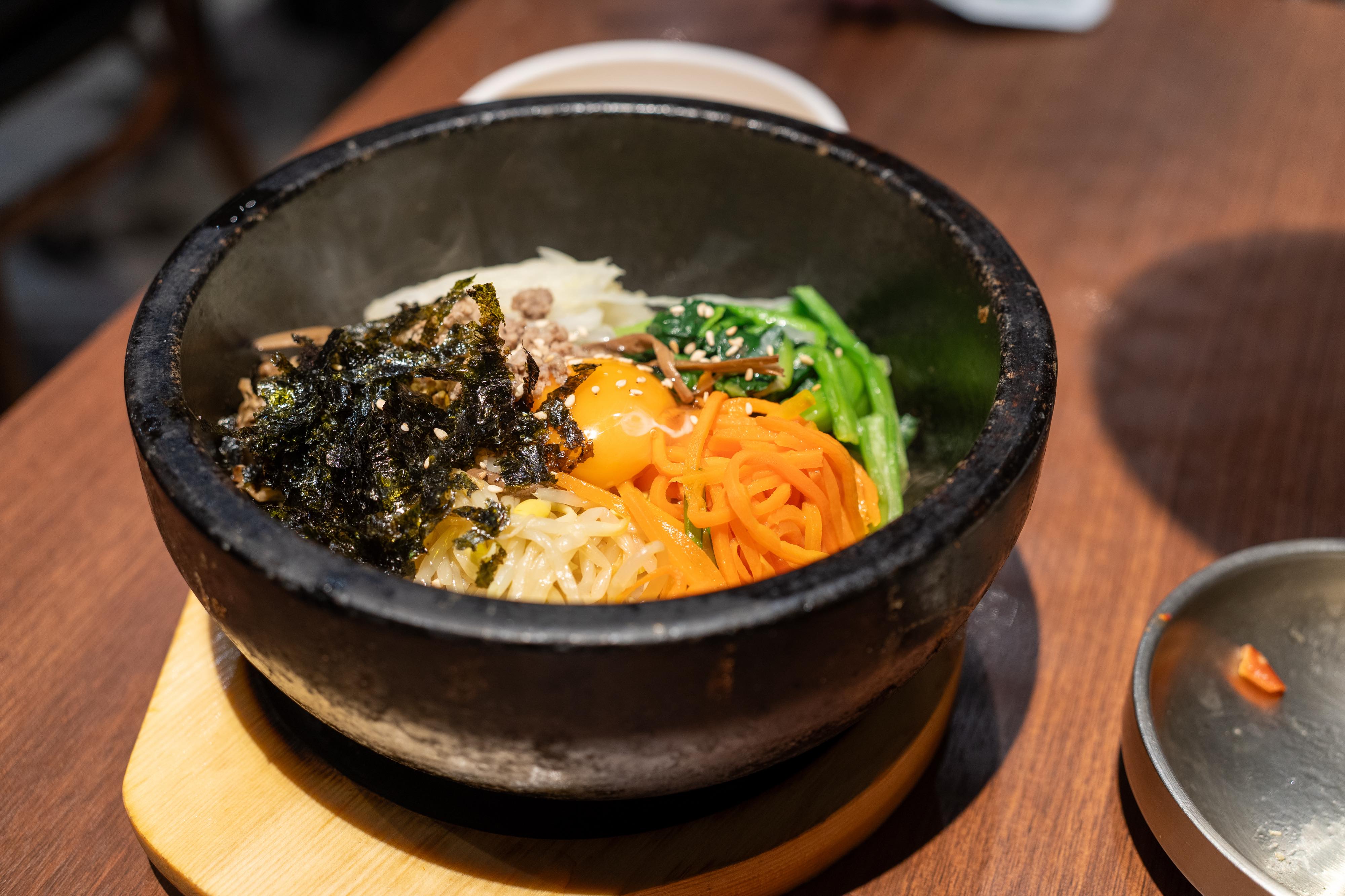 【赤坂ランチ】芸能人御用達!?韓国料理「ヌルンジ」でユッケジャンチャレンジ! 12