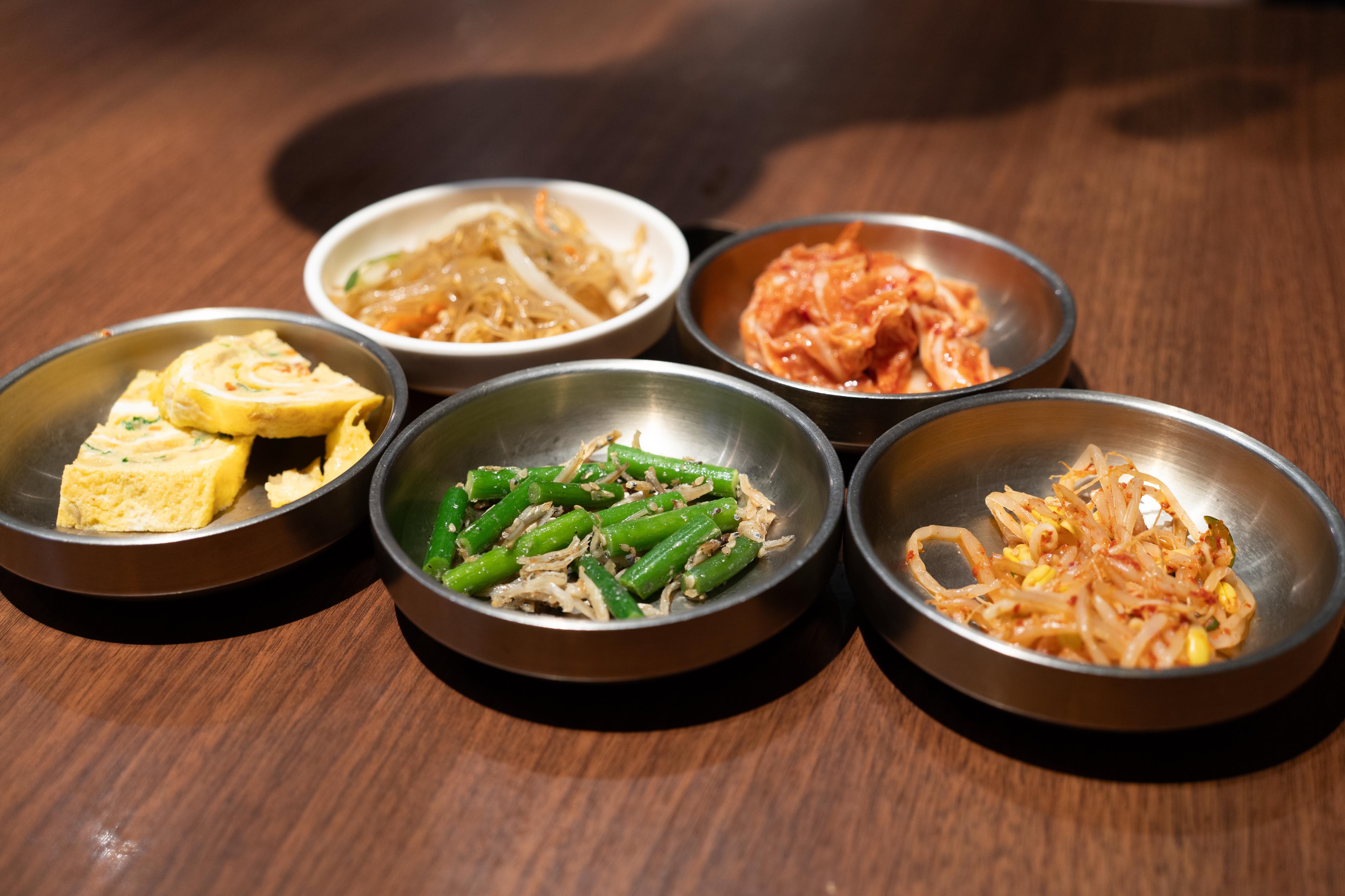 【赤坂ランチ】芸能人御用達!?韓国料理「ヌルンジ」でユッケジャンチャレンジ! 8