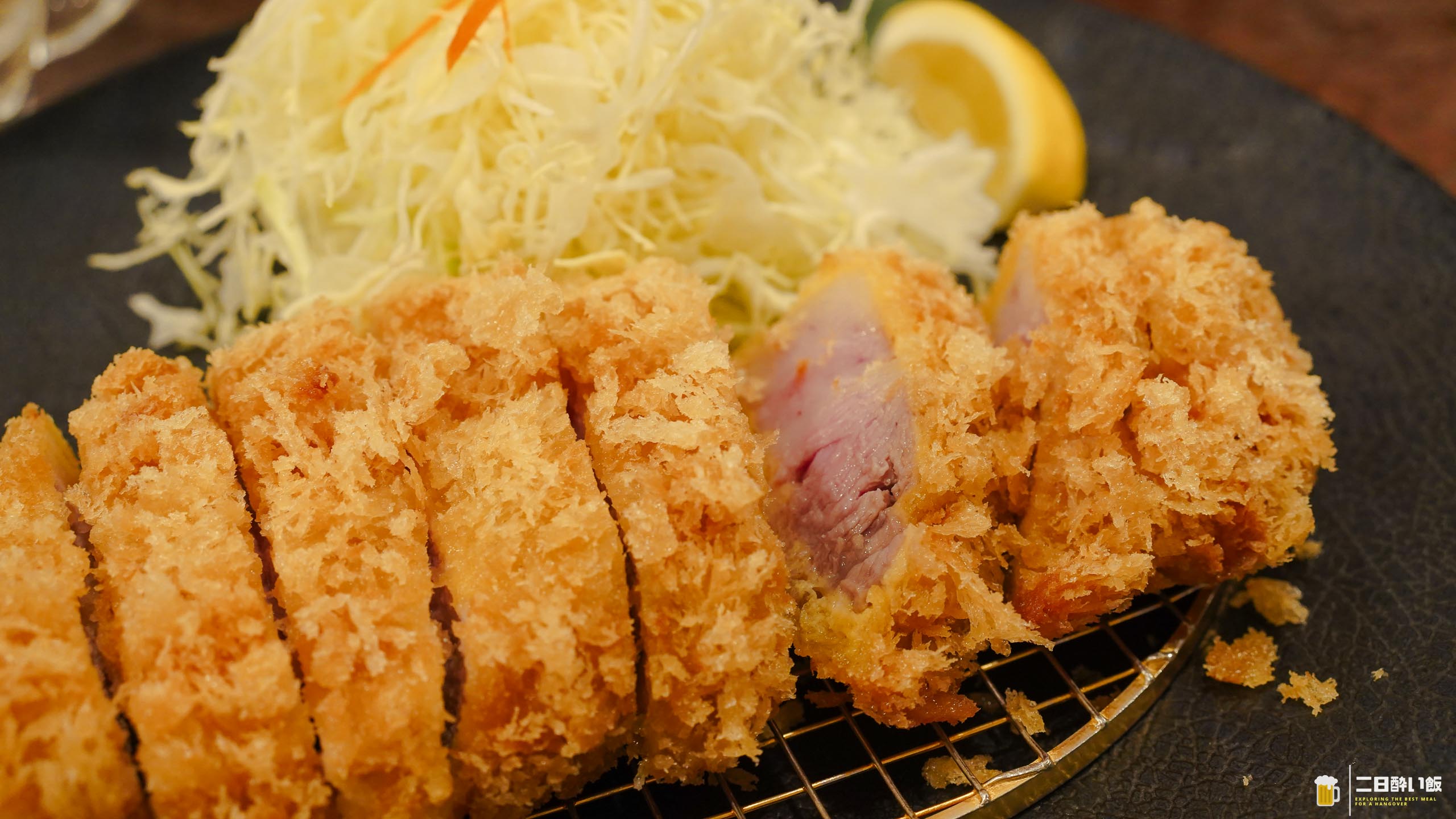 とんかつをおつまみに焼酎ソーダを飲む夜があっていい。神楽坂『あげづき』 23